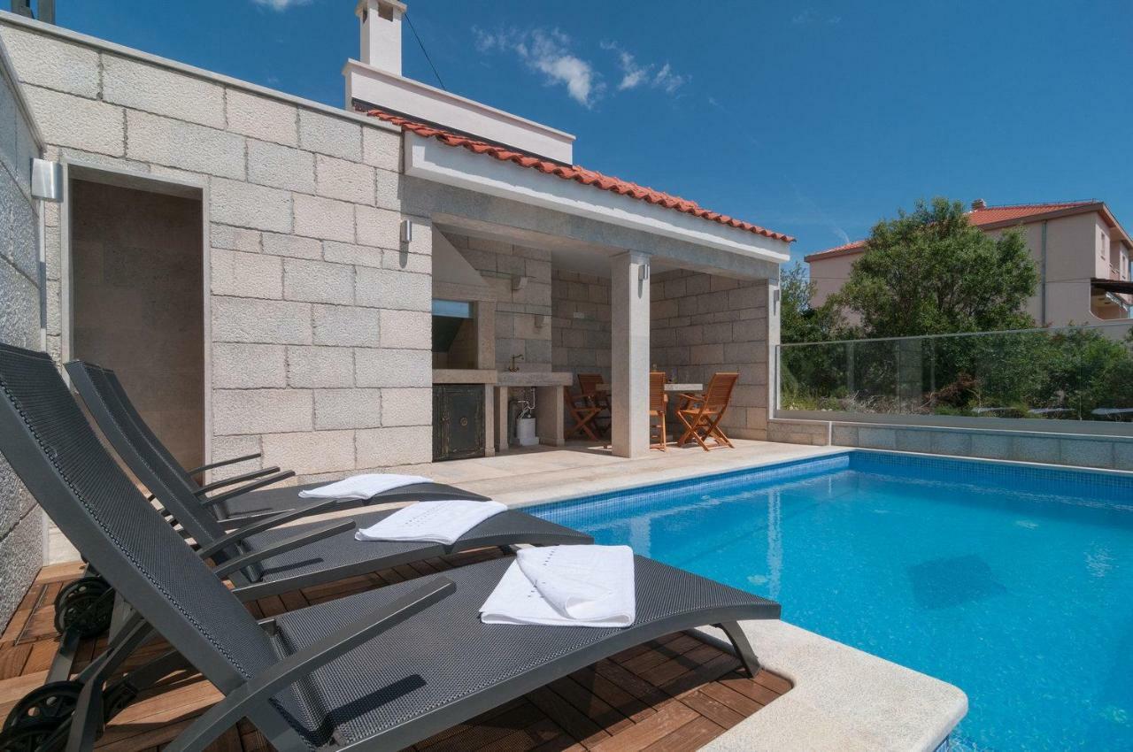 Beautiful Apartment With Private Pool Trogir Exteriér fotografie
