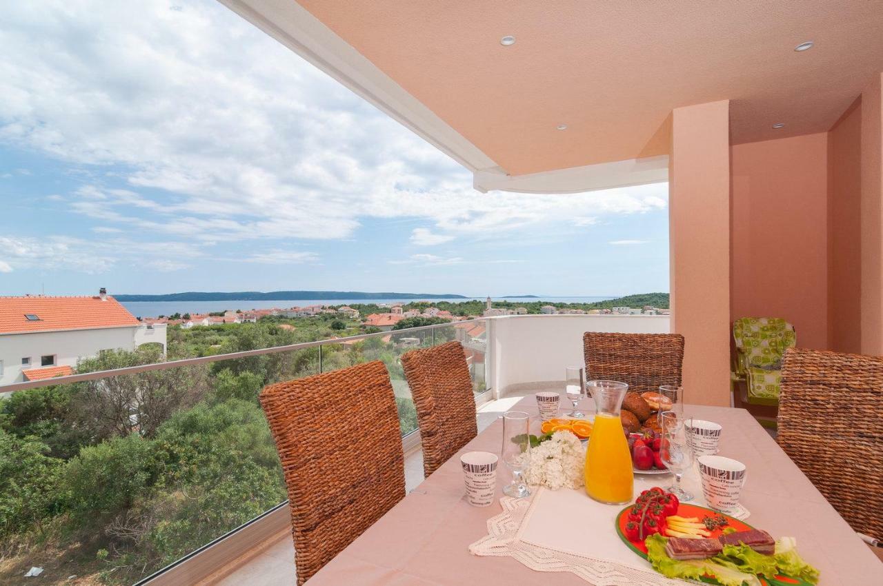 Beautiful Apartment With Private Pool Trogir Exteriér fotografie