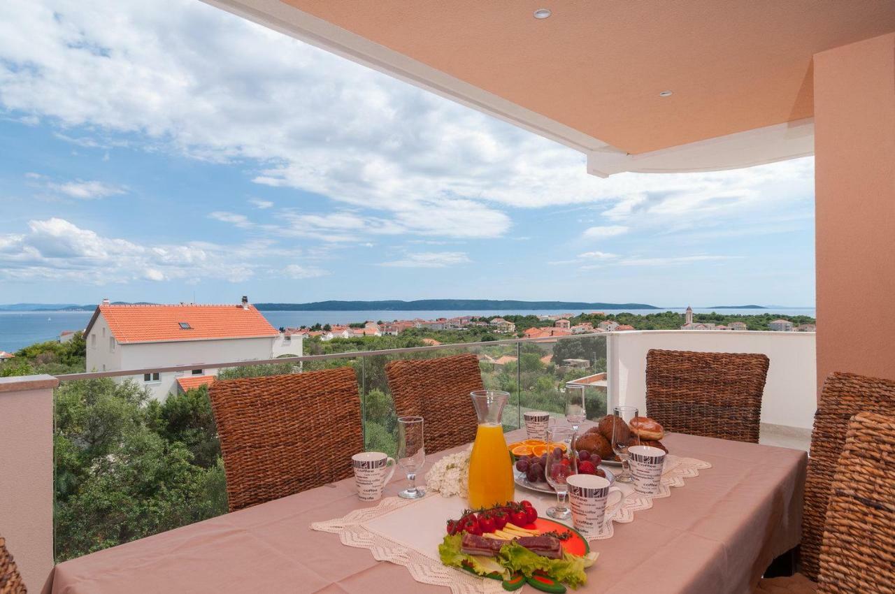 Beautiful Apartment With Private Pool Trogir Exteriér fotografie